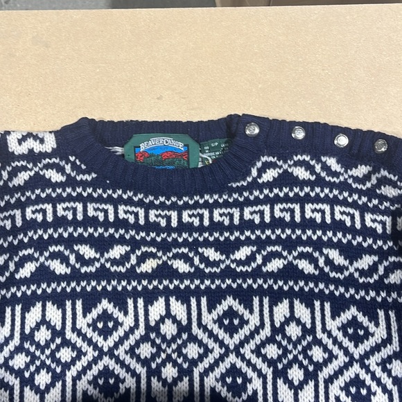 Vintage Knit Beaver Canoe Sweater - Picture 3 of 9
